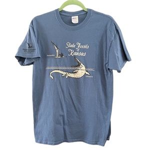 Gildan Heavy Cotton State Fossils of Kansas Unisex Tee Size Medium